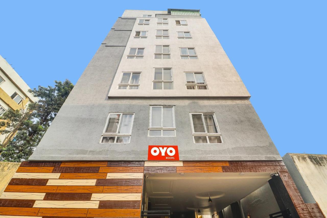 Oyo Sri Sai Suites Near Shilparamam Hyderabad Ngoại thất bức ảnh