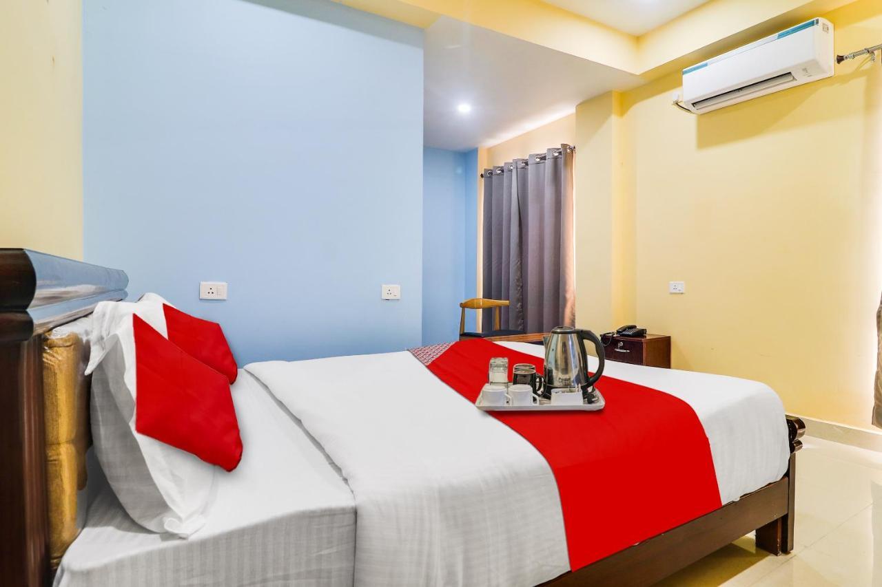 Oyo Sri Sai Suites Near Shilparamam Hyderabad Ngoại thất bức ảnh