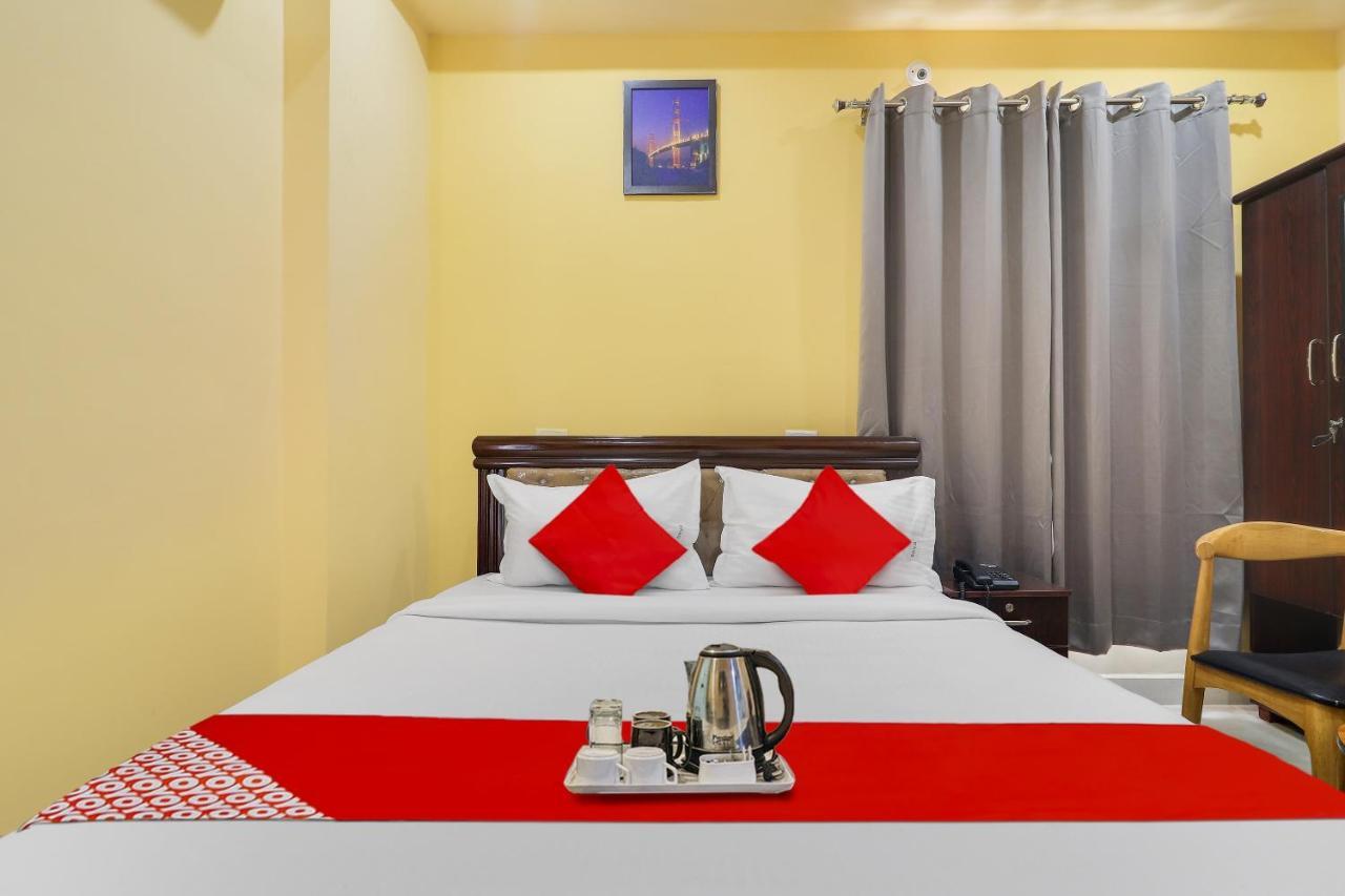 Oyo Sri Sai Suites Near Shilparamam Hyderabad Ngoại thất bức ảnh